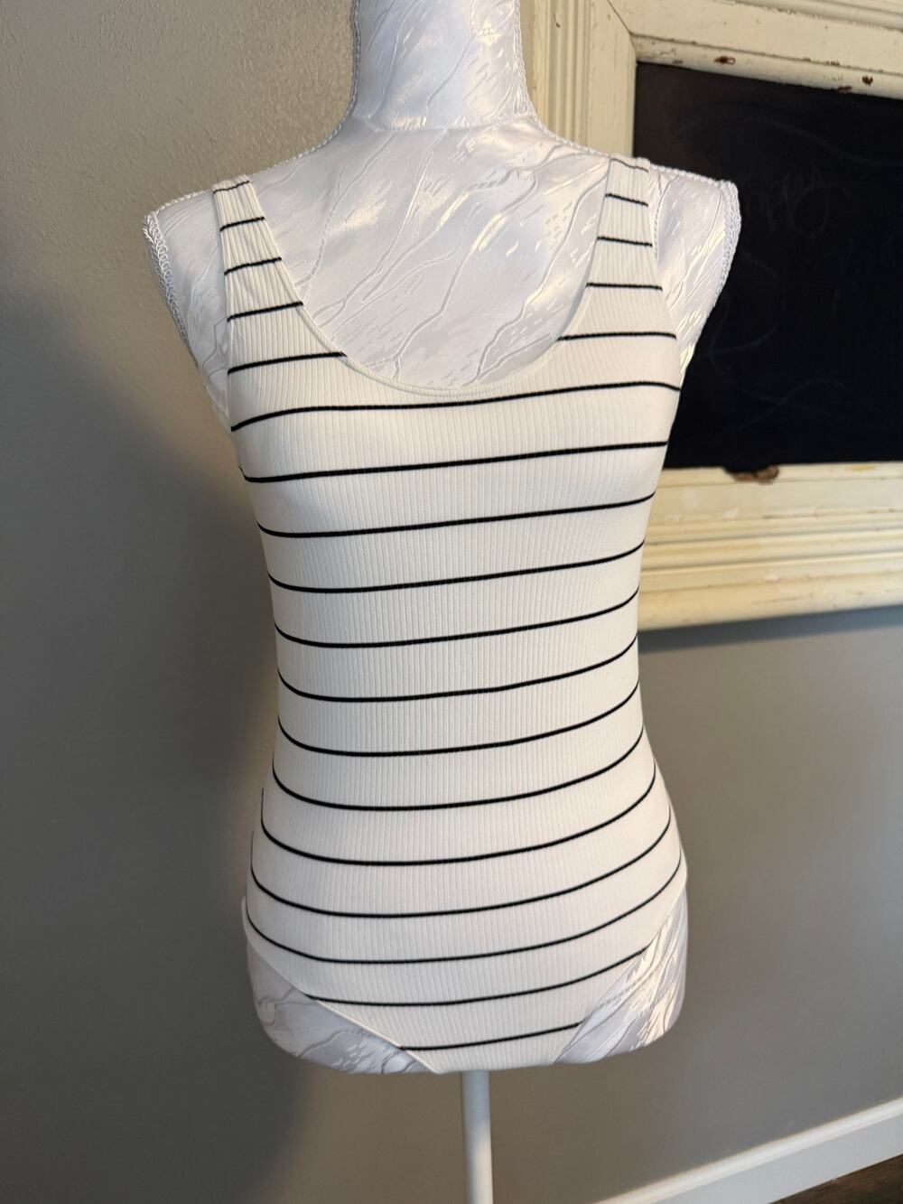 DKNY Seamless Striped Ribbed Tank Bodysuit medium